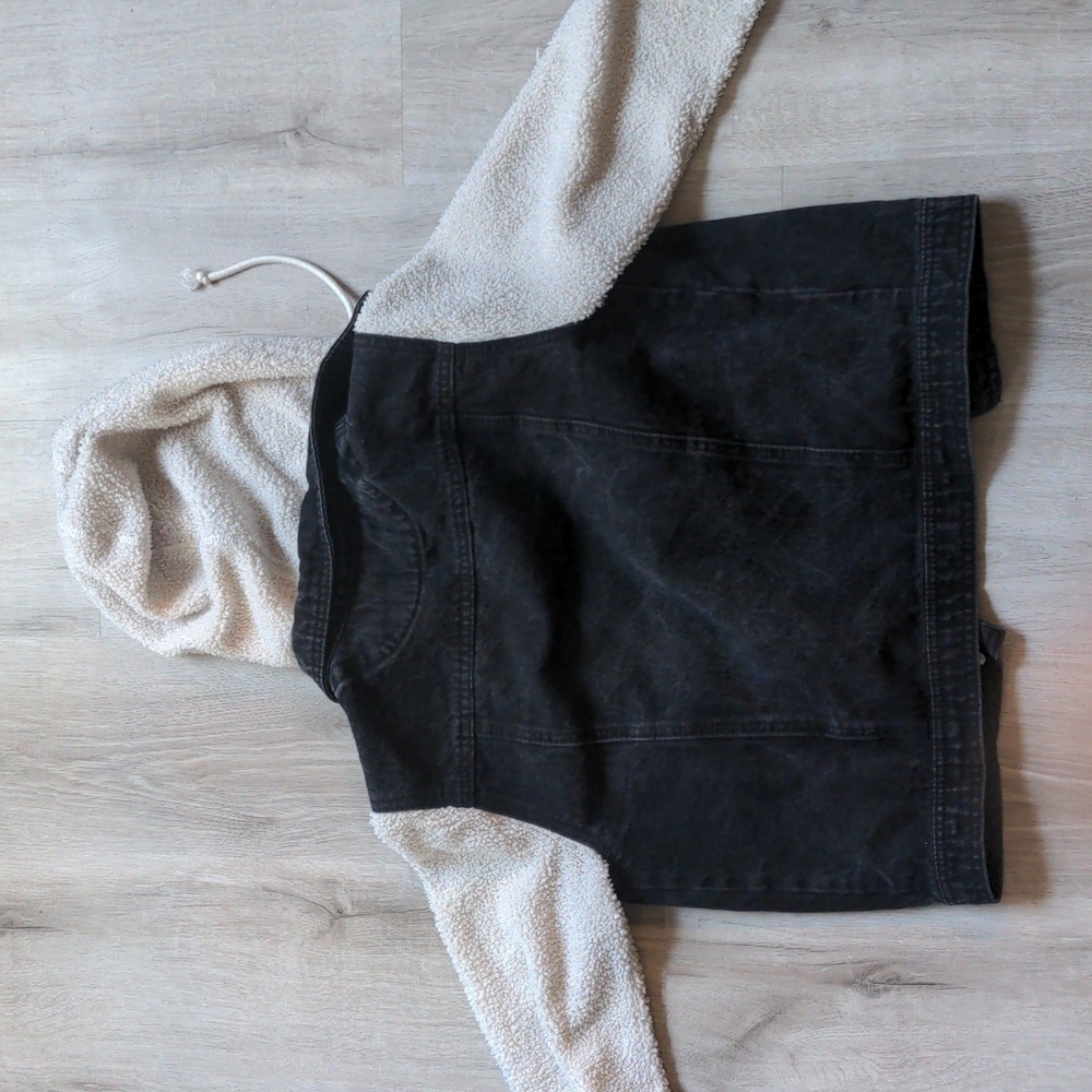 Jacket - Picture 2 of 3